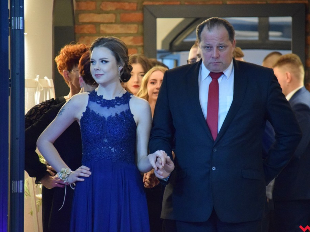 Uroczyście i kameralnie. Studniówka Zespołu Szkół Zawodowych nr 2