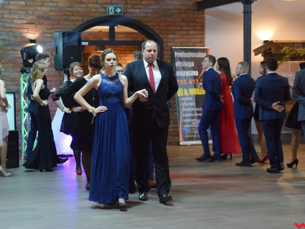 Uroczyście i kameralnie. Studniówka Zespołu Szkół Zawodowych nr 2