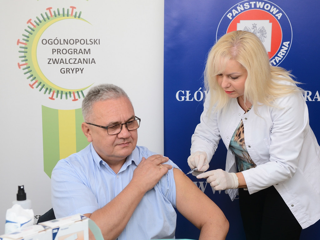 Szczyt sezonu zachorowań na grypę – to ostatni moment na szczepienie