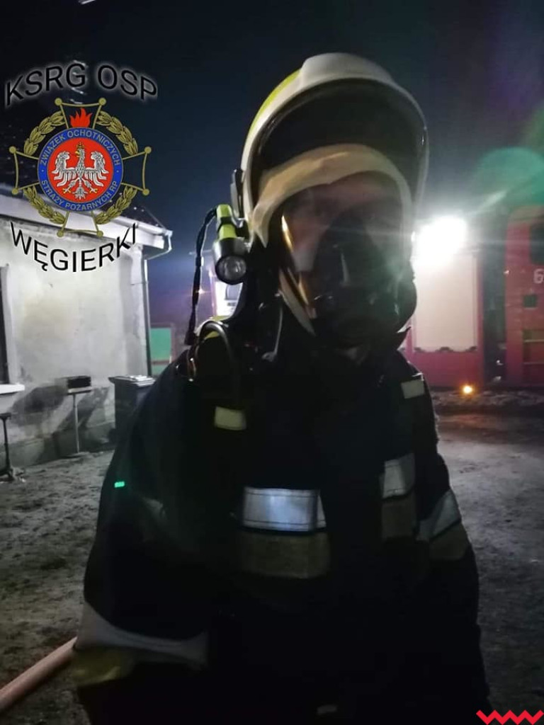 Ruszyli do pożaru poddasza, a ugasili sadzę w kominie