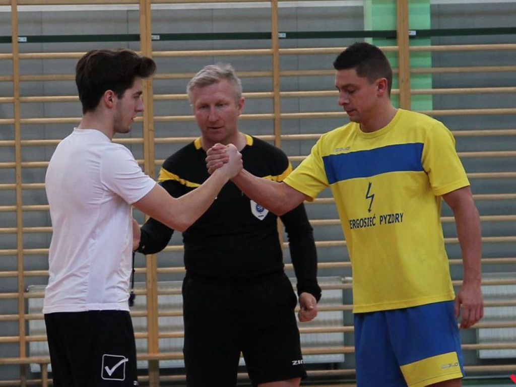 Za nami kolejne mecze ligi halowej