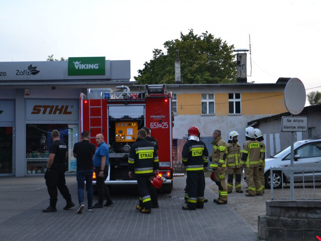 Nóż, gaz i łzy. Niedoszły samobójca na ławie oskarżonych