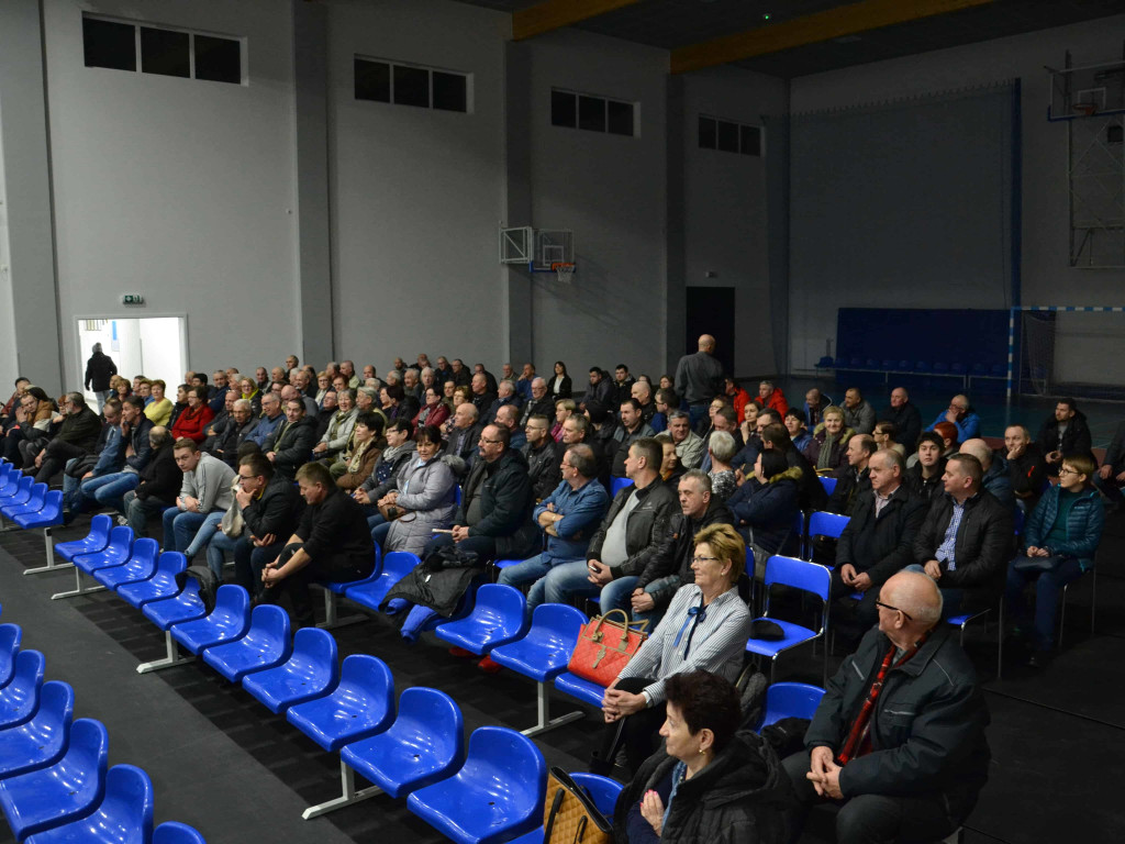Orzechowo marzy o zadaszonej scenie i kręgielni
