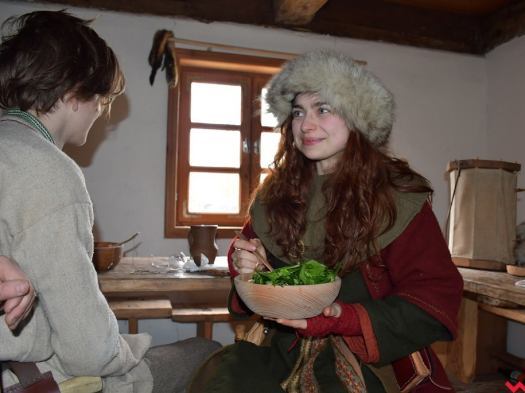 Zima w Grzybowie. Pół setki wojów i niewiast nie przestraszyło się chłodu