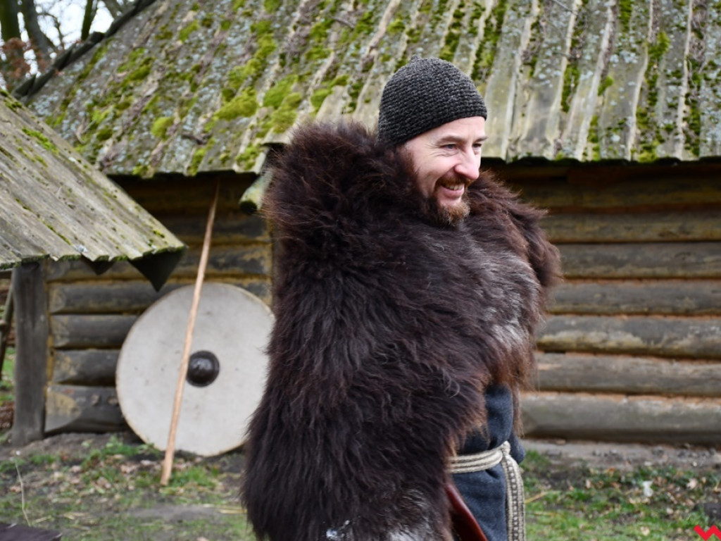 Zima w Grzybowie. Pół setki wojów i niewiast nie przestraszyło się chłodu