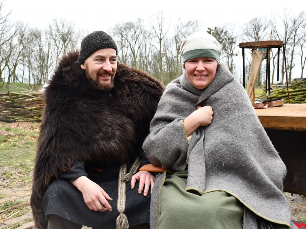 Zima w Grzybowie. Pół setki wojów i niewiast nie przestraszyło się chłodu