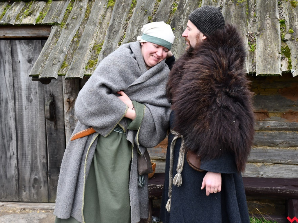 Zima w Grzybowie. Pół setki wojów i niewiast nie przestraszyło się chłodu