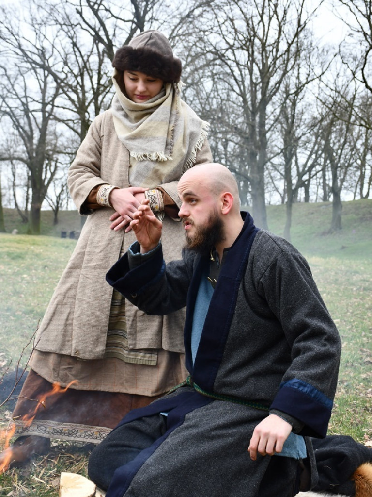 Zima w Grzybowie. Pół setki wojów i niewiast nie przestraszyło się chłodu