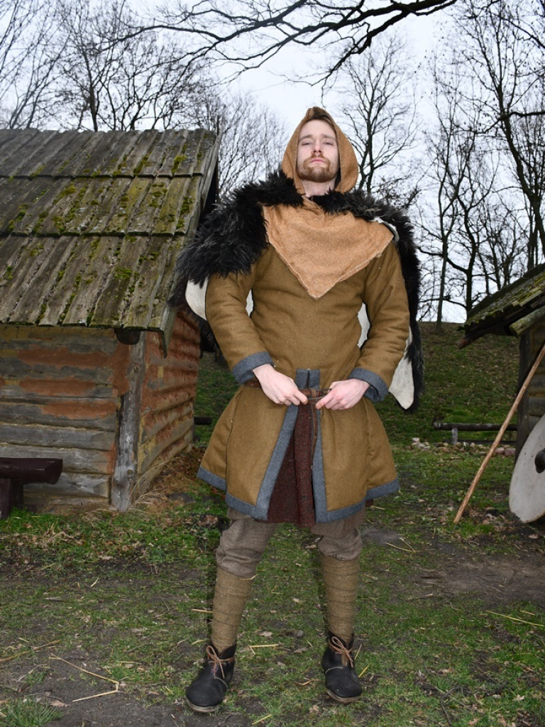 Zima w Grzybowie. Pół setki wojów i niewiast nie przestraszyło się chłodu