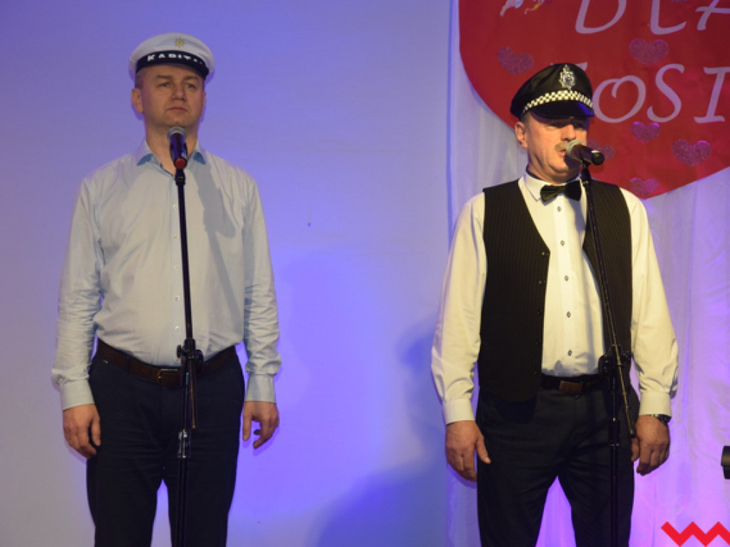 „Uwaga na amory” – spektakle nagrodzone owacjami na stojąco