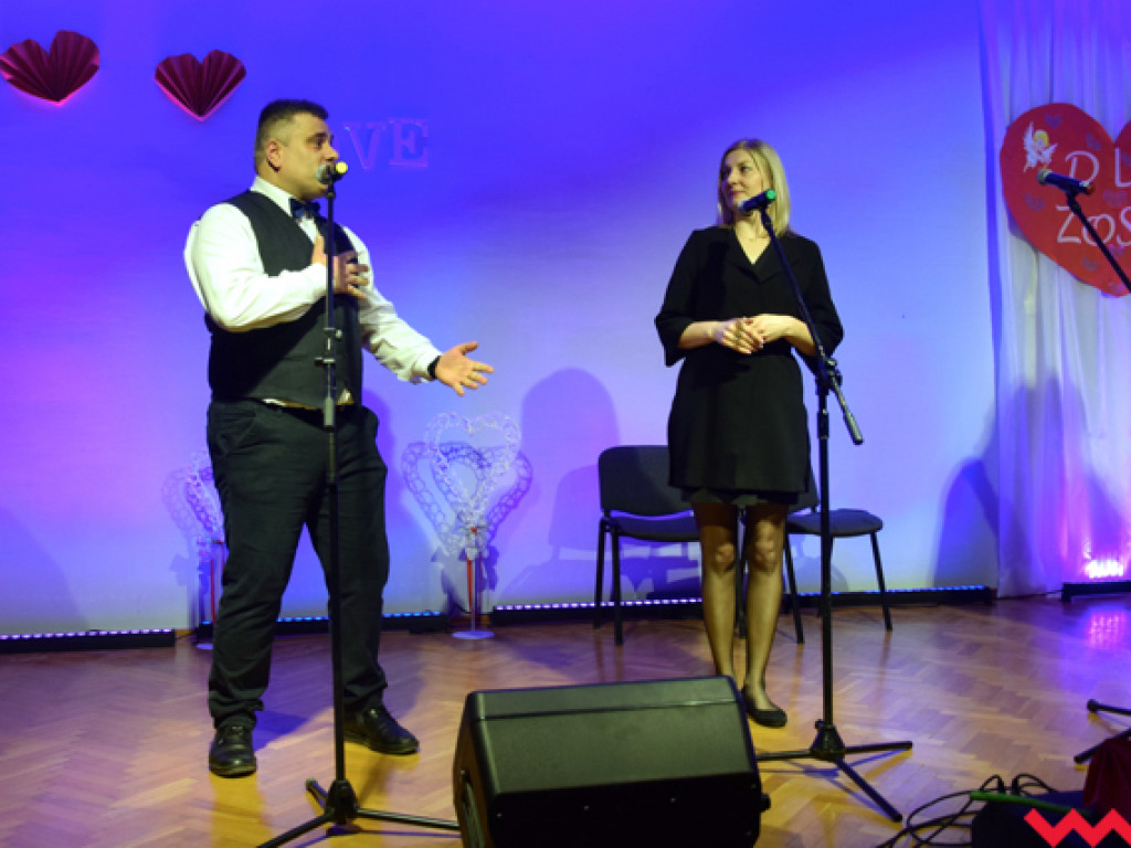 „Uwaga na amory” – spektakle nagrodzone owacjami na stojąco