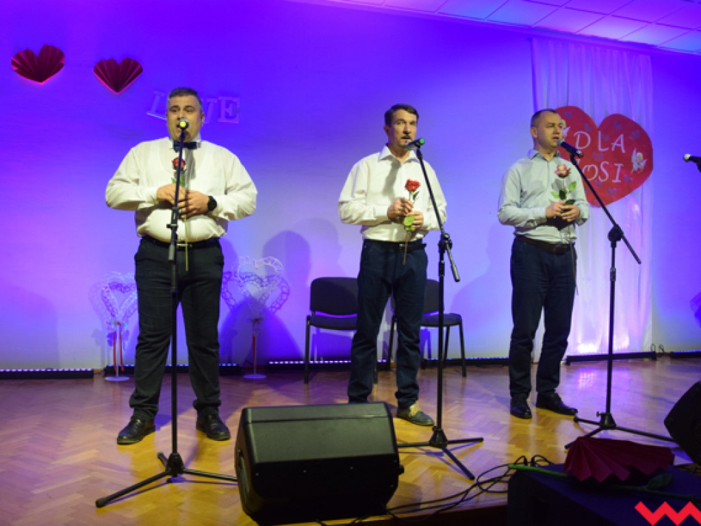 „Uwaga na amory” – spektakle nagrodzone owacjami na stojąco