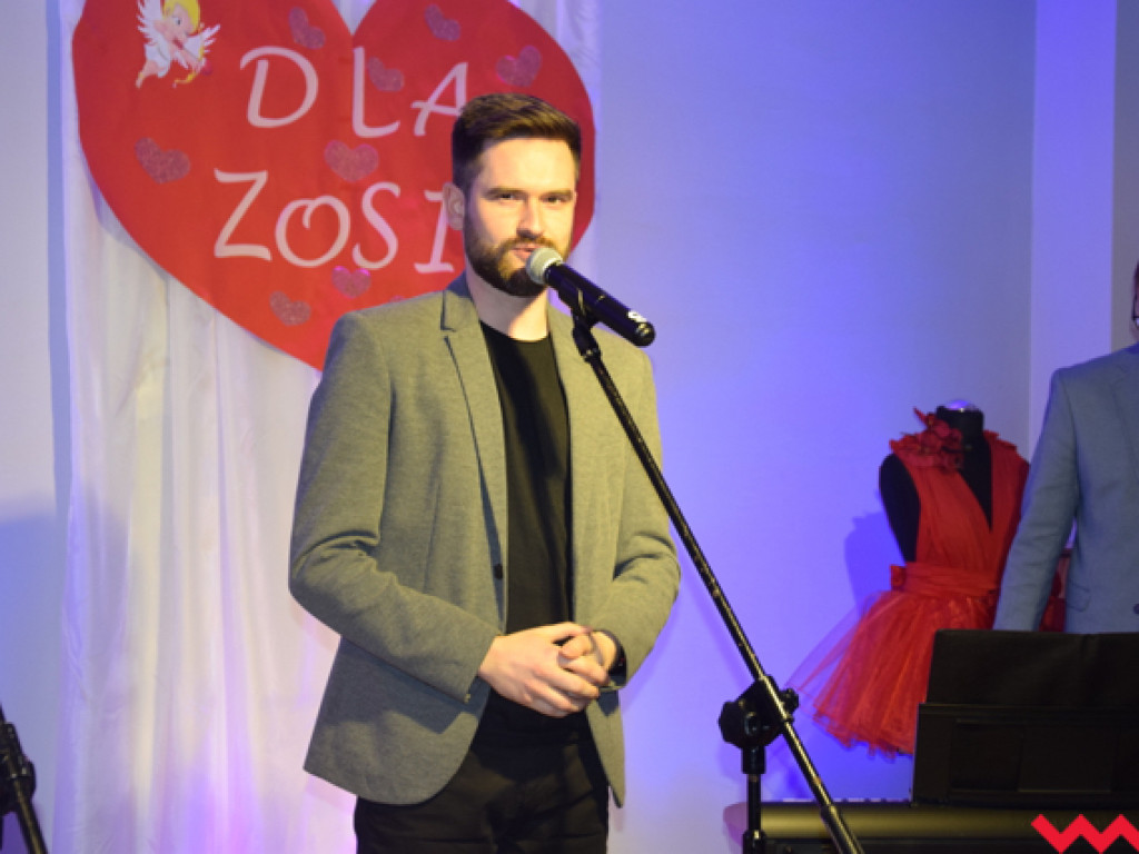 „Uwaga na amory” – spektakle nagrodzone owacjami na stojąco