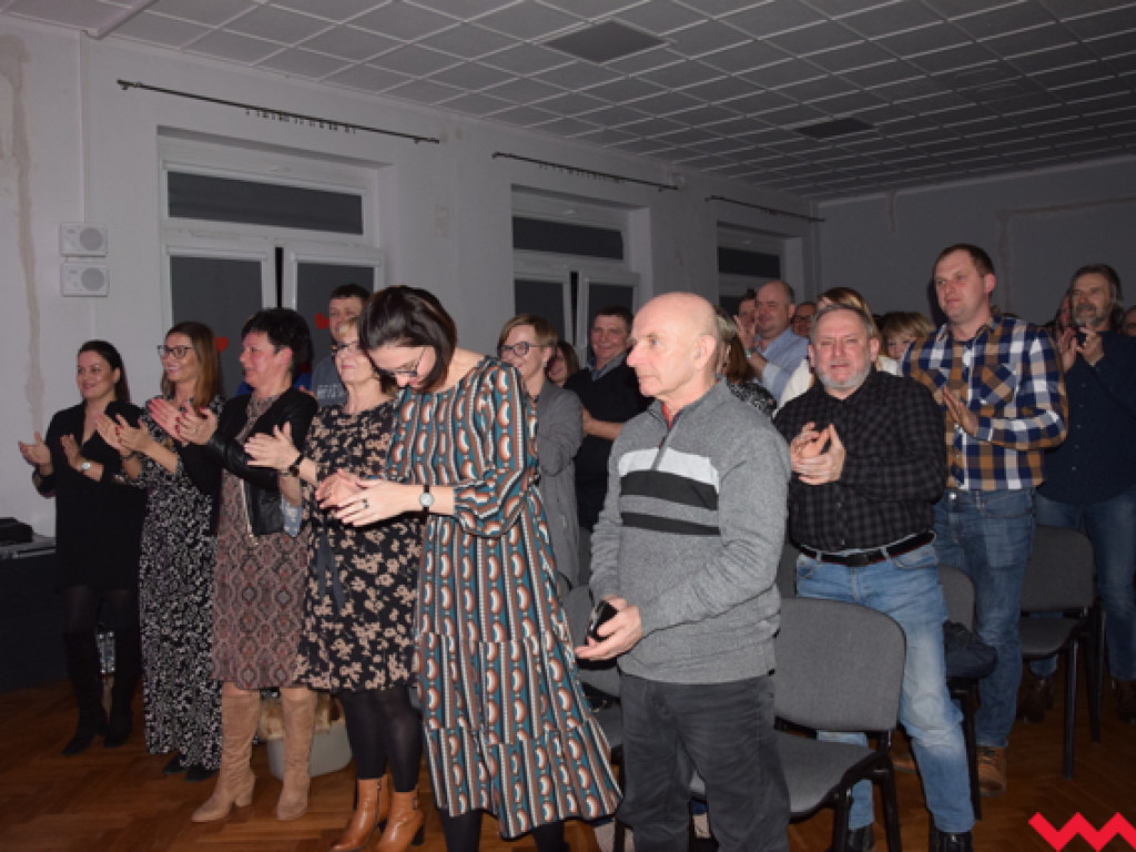 „Uwaga na amory” – spektakle nagrodzone owacjami na stojąco