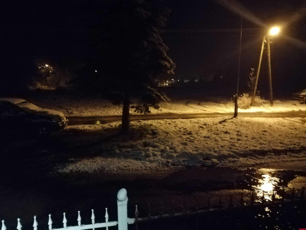 Spadł pierwszy śnieg. Dzieci w siódmym niebie