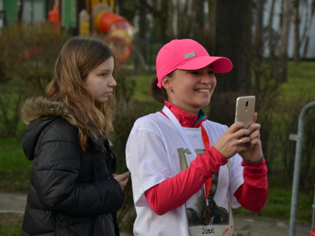 Bieg Tropem Wilczym przerasta oczekiwania. Setki na trasie w hołdzie Wyklętym