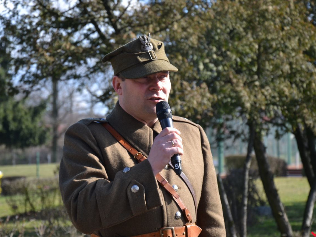 Bieg Tropem Wilczym przerasta oczekiwania. Setki na trasie w hołdzie Wyklętym