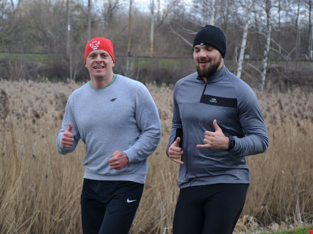 Bieg Tropem Wilczym przerasta oczekiwania. Setki na trasie w hołdzie Wyklętym