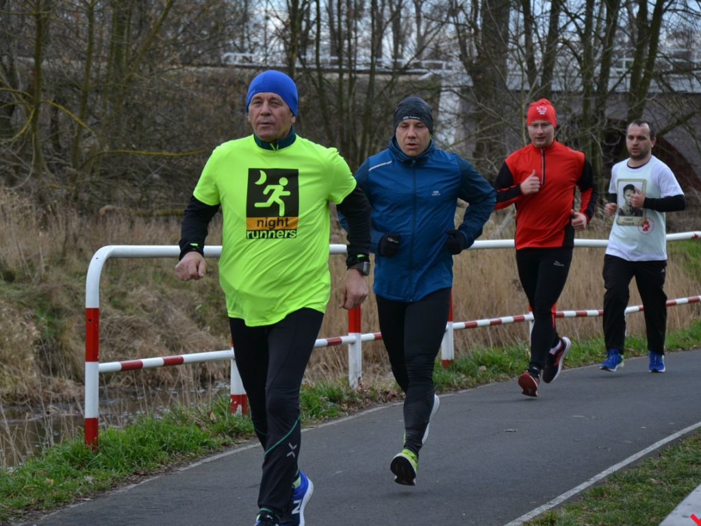 Bieg Tropem Wilczym przerasta oczekiwania. Setki na trasie w hołdzie Wyklętym