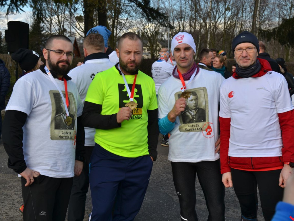 Bieg Tropem Wilczym przerasta oczekiwania. Setki na trasie w hołdzie Wyklętym