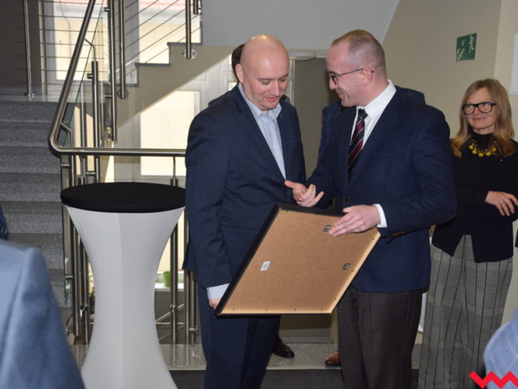Były wojewoda Zbigniew Hoffmann otworzył biuro poselskie we Wrześni