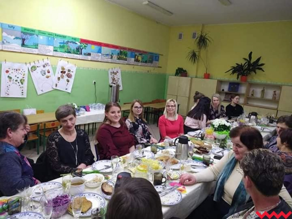 Koło Gospodyń Wiejskich Zapowiednianki świętowało Dzień Kobiet 