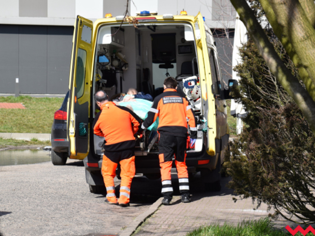 Akcja Lotniczego Pogotowia Ratunkowego w centrum Wrześni