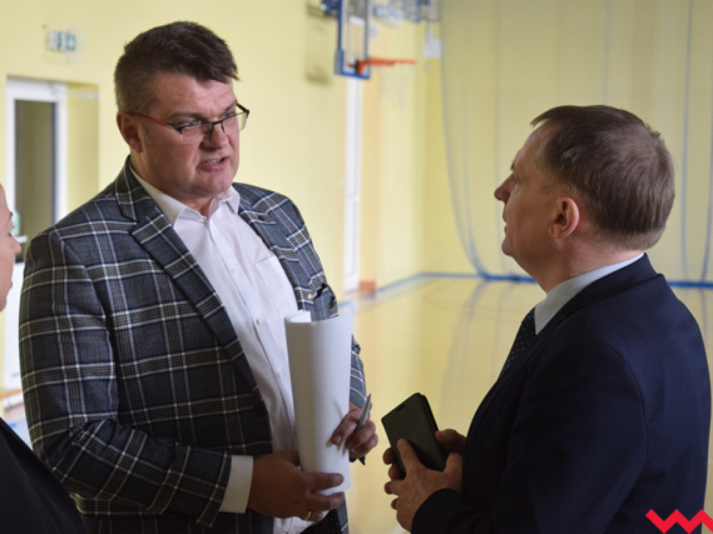 Przepraszam, czy tu biją? Wyjazdowe posiedzenie komisji edukacji