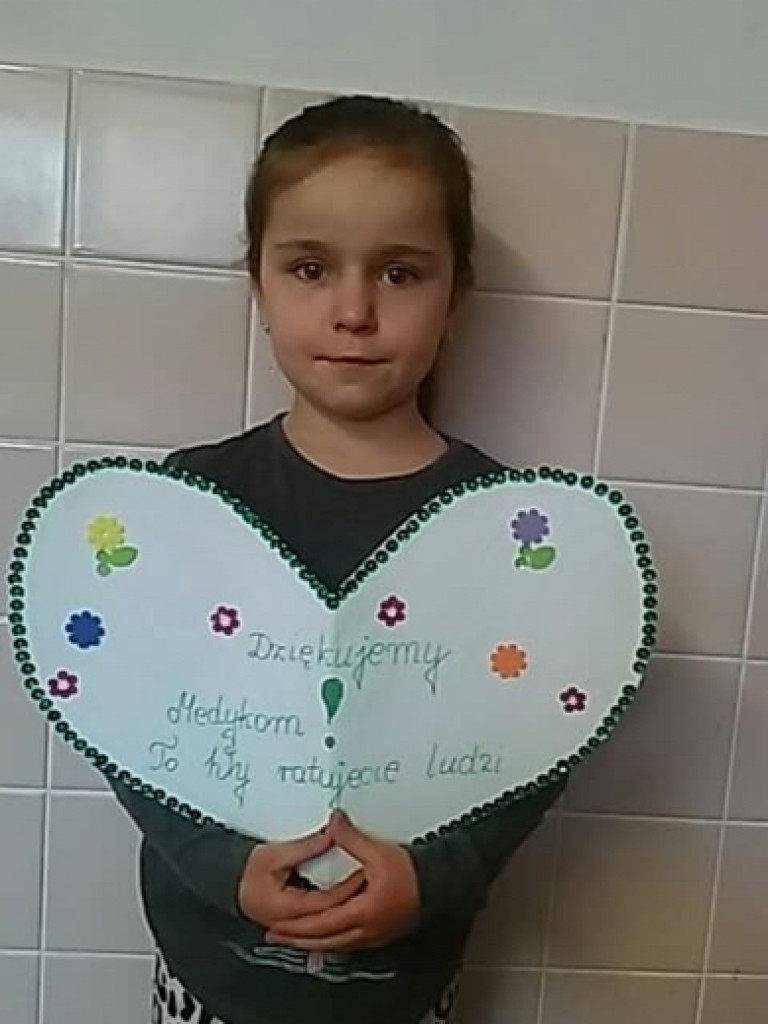 Uczniowie ze Wszemborza dziękują cichym bohaterom ostatnich dni!