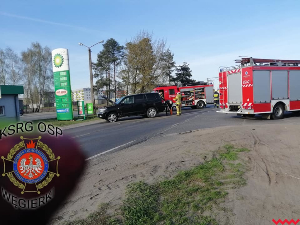 Samochód osobowy wypadł z trasy i dachował na ul. Sikorskiego we Wrześni
