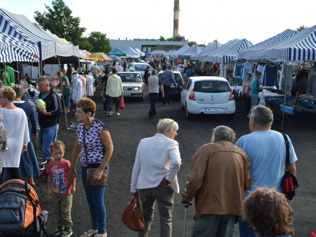 Taniej, zdrowiej, weselej. Tak wyglądał wrzesiński targ w czasach przed epidemią