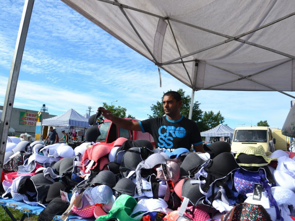 Taniej, zdrowiej, weselej. Tak wyglądał wrzesiński targ w czasach przed epidemią