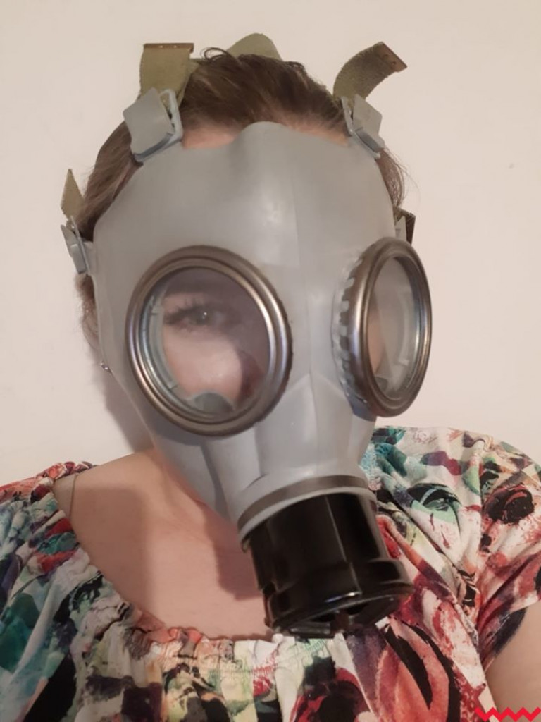 Jak bezpiecznie korzystać z maseczek? Przeczytaj poradnik i obejrzyj zdjęcia