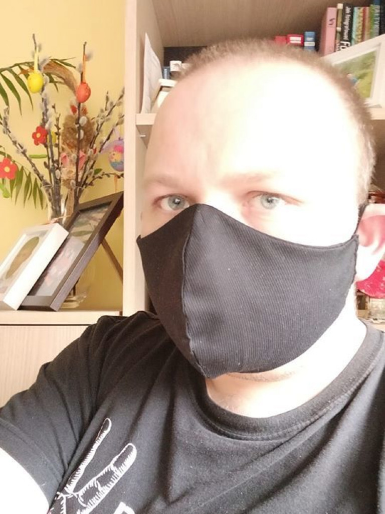 Jak bezpiecznie korzystać z maseczek? Przeczytaj poradnik i obejrzyj zdjęcia