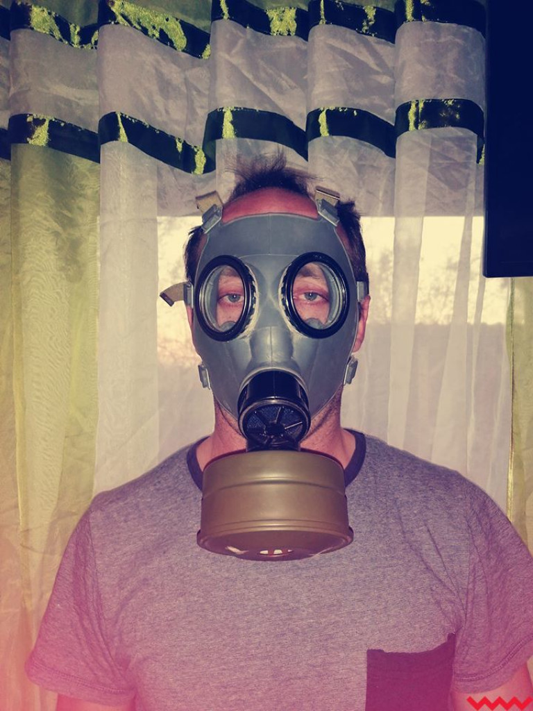 Jak bezpiecznie korzystać z maseczek? Przeczytaj poradnik i obejrzyj zdjęcia