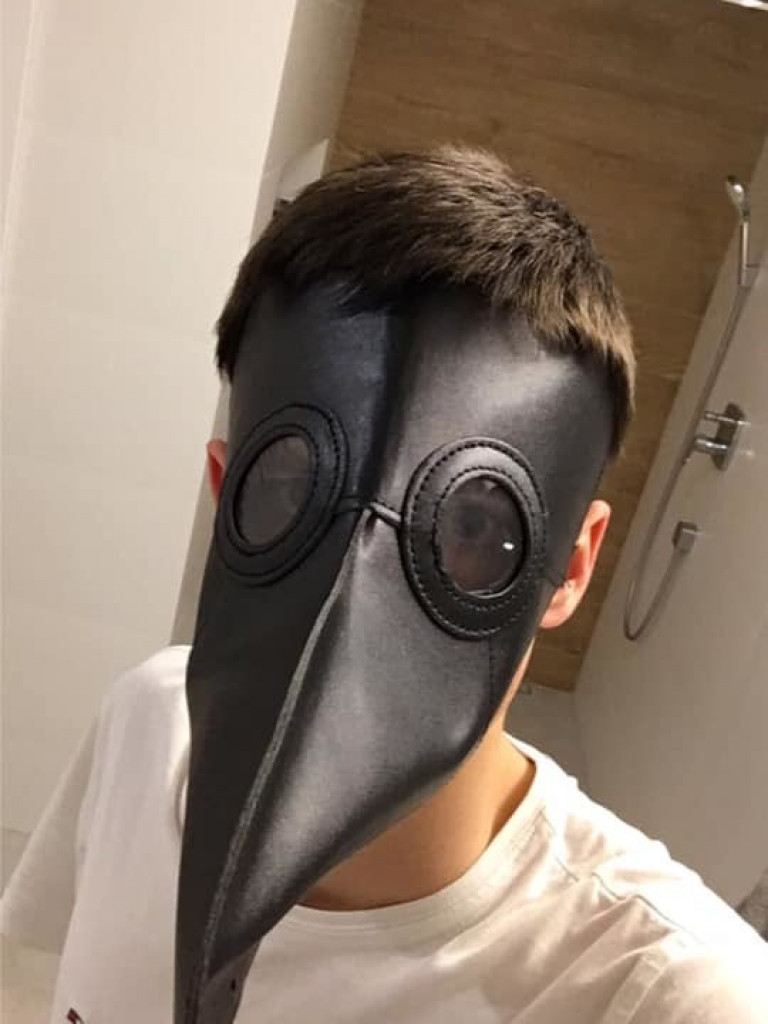 Jak bezpiecznie korzystać z maseczek? Przeczytaj poradnik i obejrzyj zdjęcia