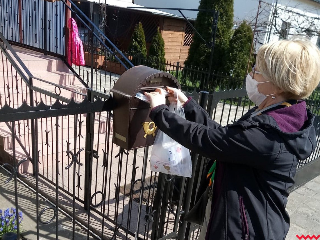 Maseczki już trafiły do seniorów w gminie Pyzdry