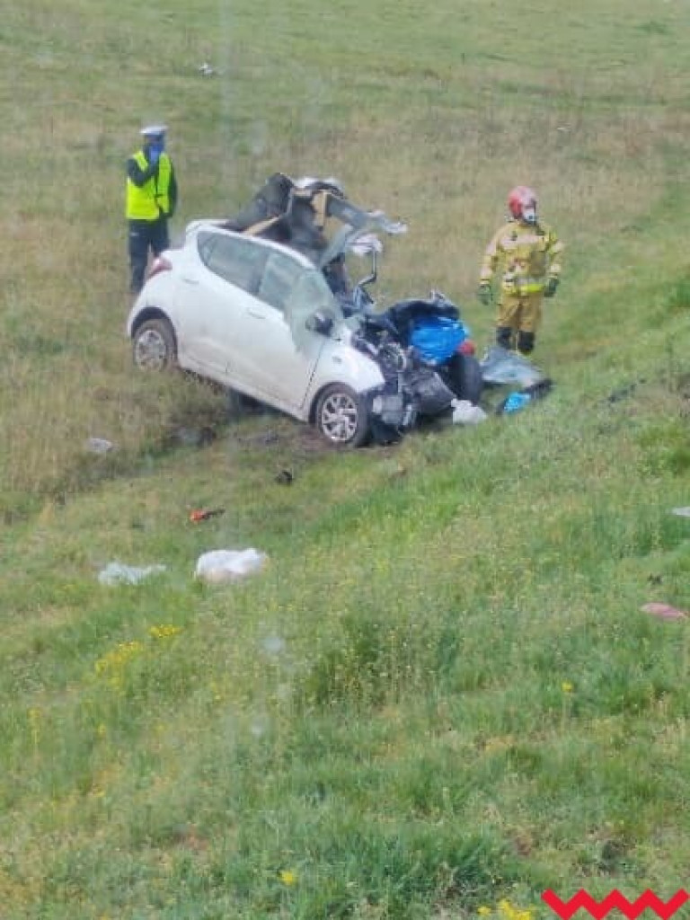  Kierowca samochodu osobowego zginął po zderzeniu z ciężarówką