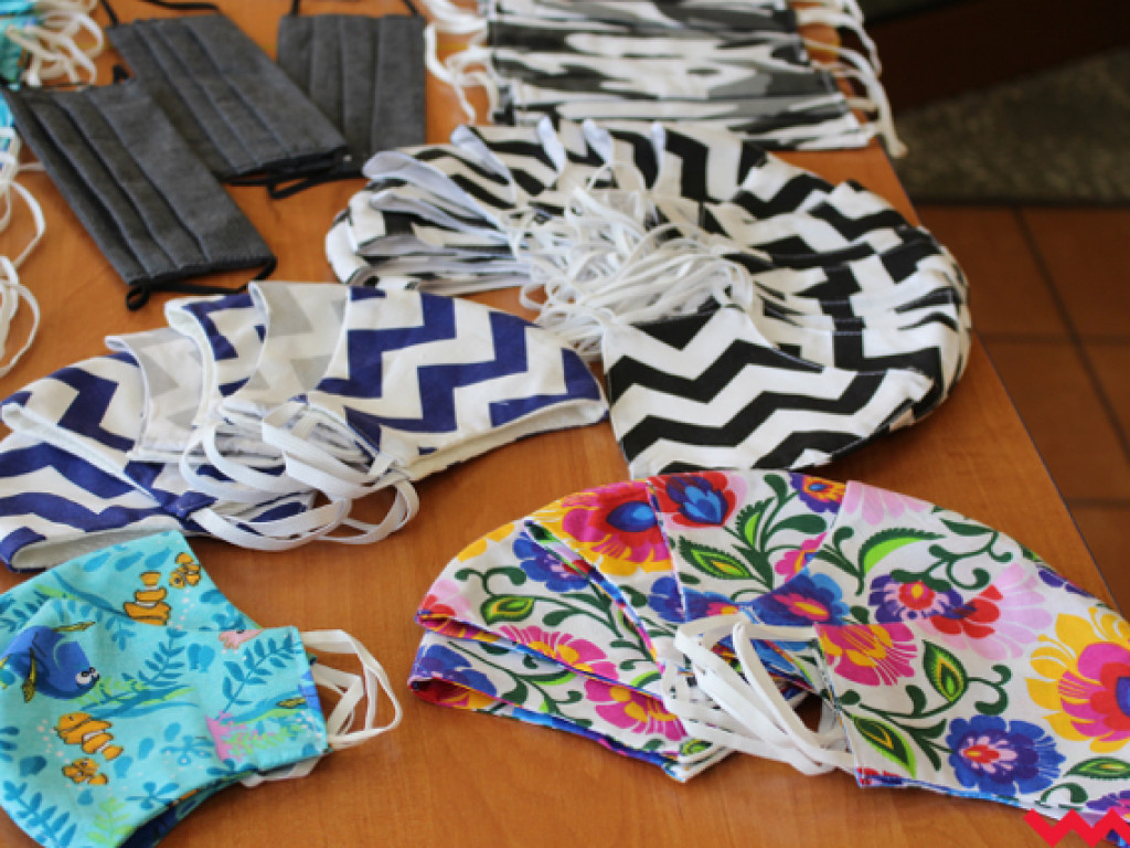 Maseczkowa akcja mieszkańców Bieganowa nabiera rumieńców