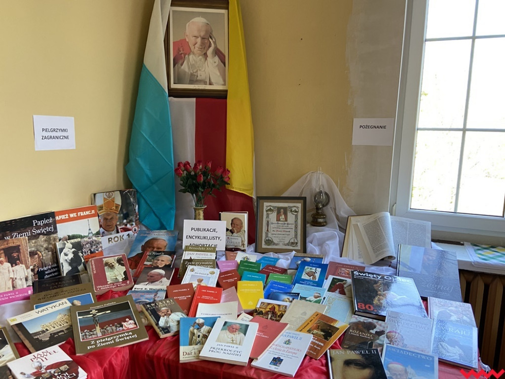 Msza święta w 100. rocznicę narodzin oraz wystawa. Wspomnienie o Janie Pawle II