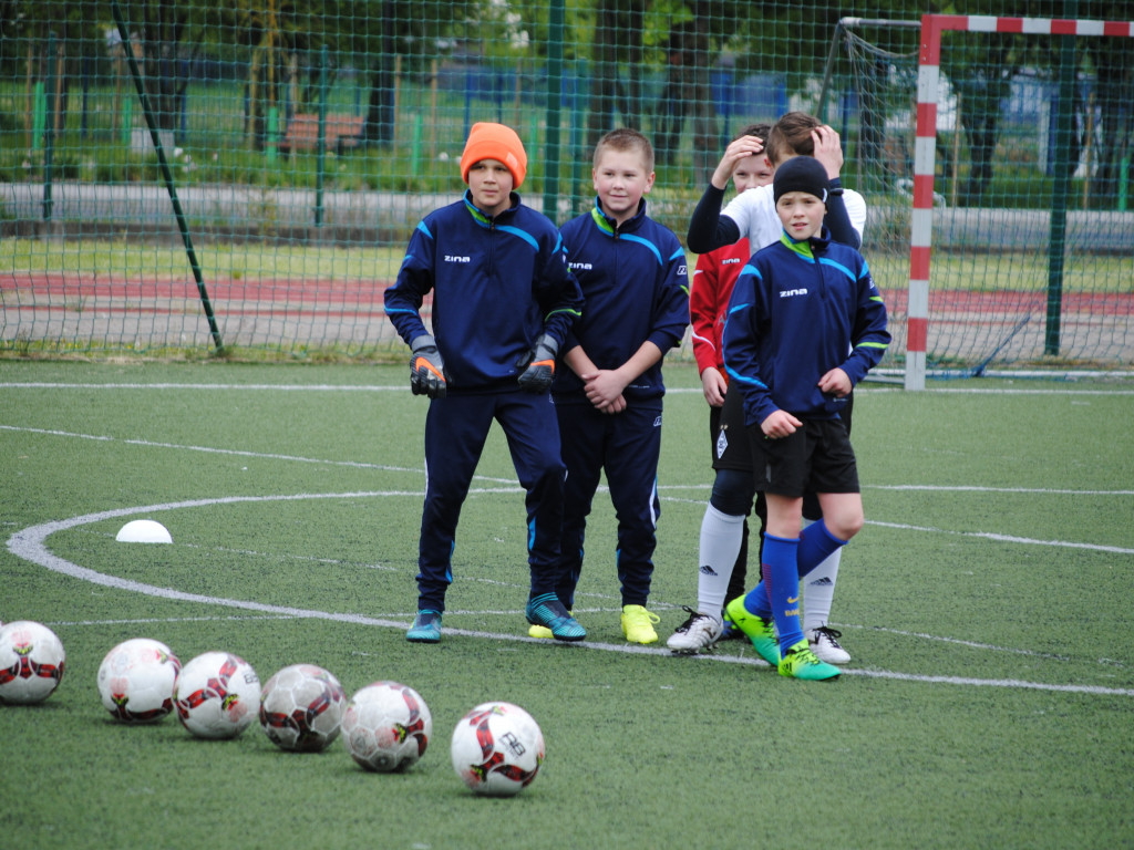Sport powoli ożywa. Dzieci wracają do zajęć na boiskach
