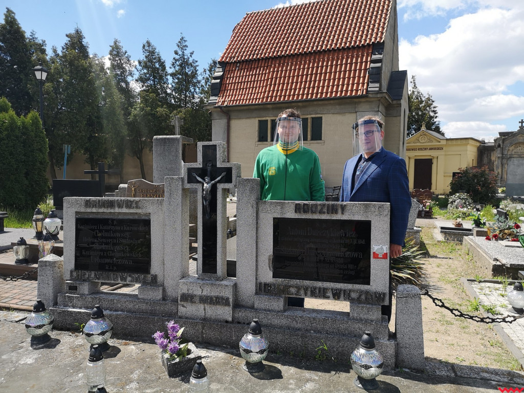 Dziś 119. rocznica Strajku Dzieci Wrzesińskich. Kwiaty i znicze pod pomnikiem