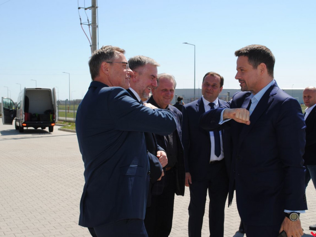 Rafał Trzaskowski, kandydat na prezydenta RP, z wizytą w Chociczy Małej