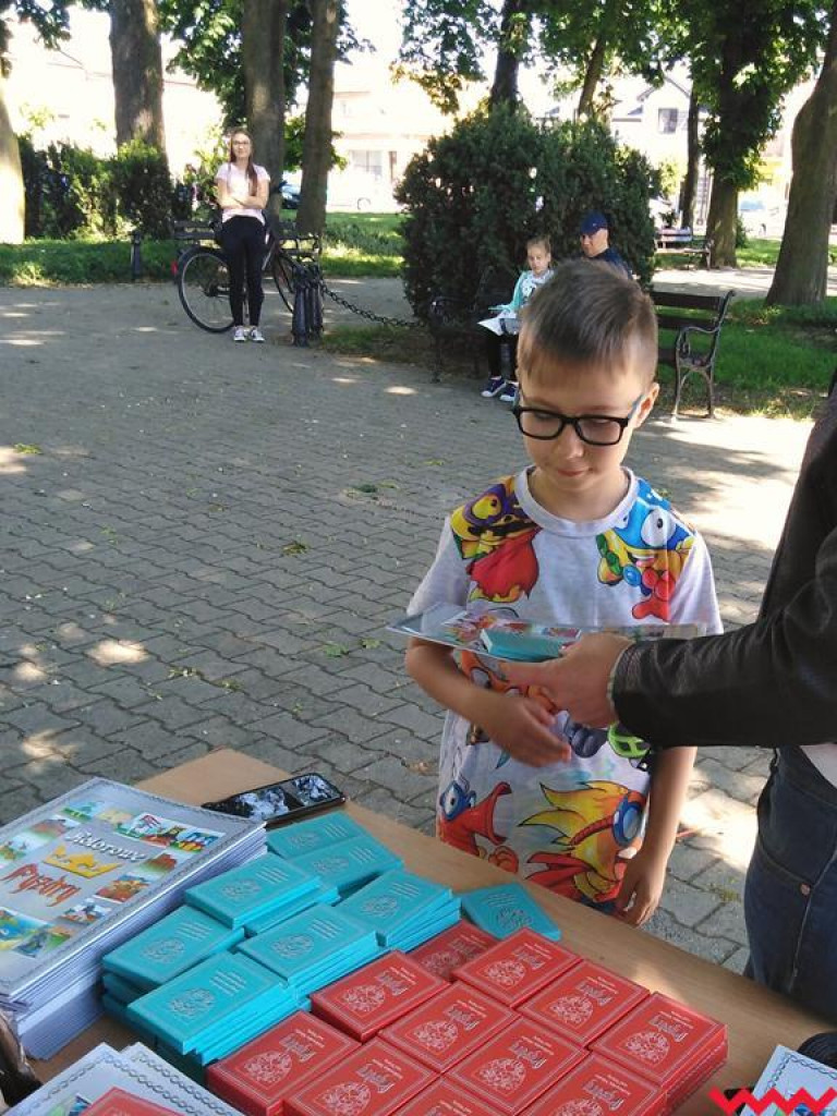 Zamiast festynu na Dzień Dziecka, były upominki dla najmłodszych