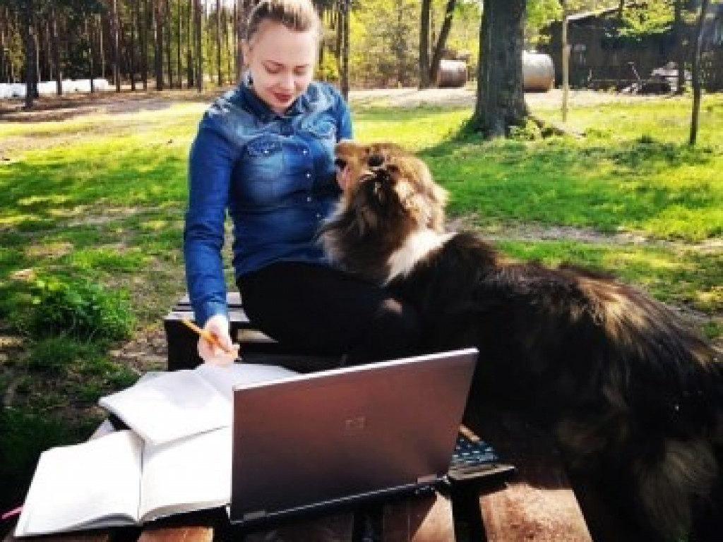 E-learning w obiektywie uczniów ZSTiO. Prezentujemy prace konkursowe