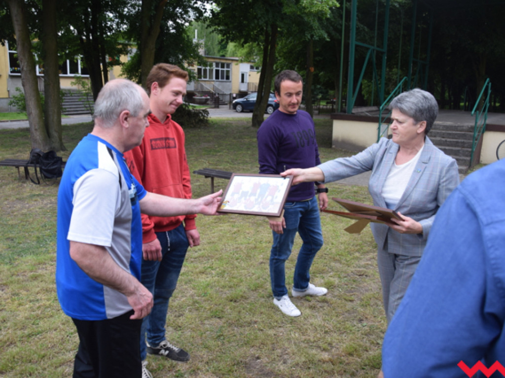 Szlachetny gest piłkarzy z Budziłowa. Nagrodę przekazali na cel charytatywny