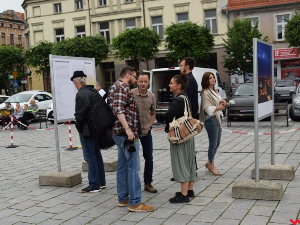 „Świt” zaświtał na wrzesińskim rynku. Mistrzowie fotografii pokazali jak widzą miasto
