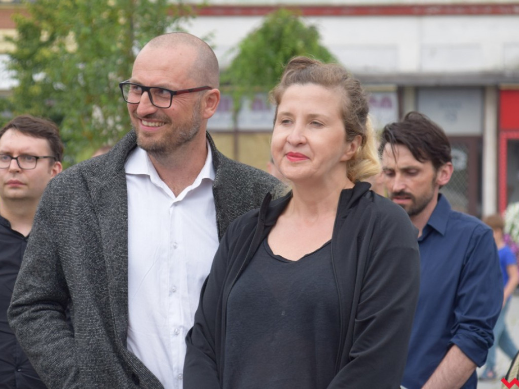 „Świt” zaświtał na wrzesińskim rynku. Mistrzowie fotografii pokazali jak widzą miasto