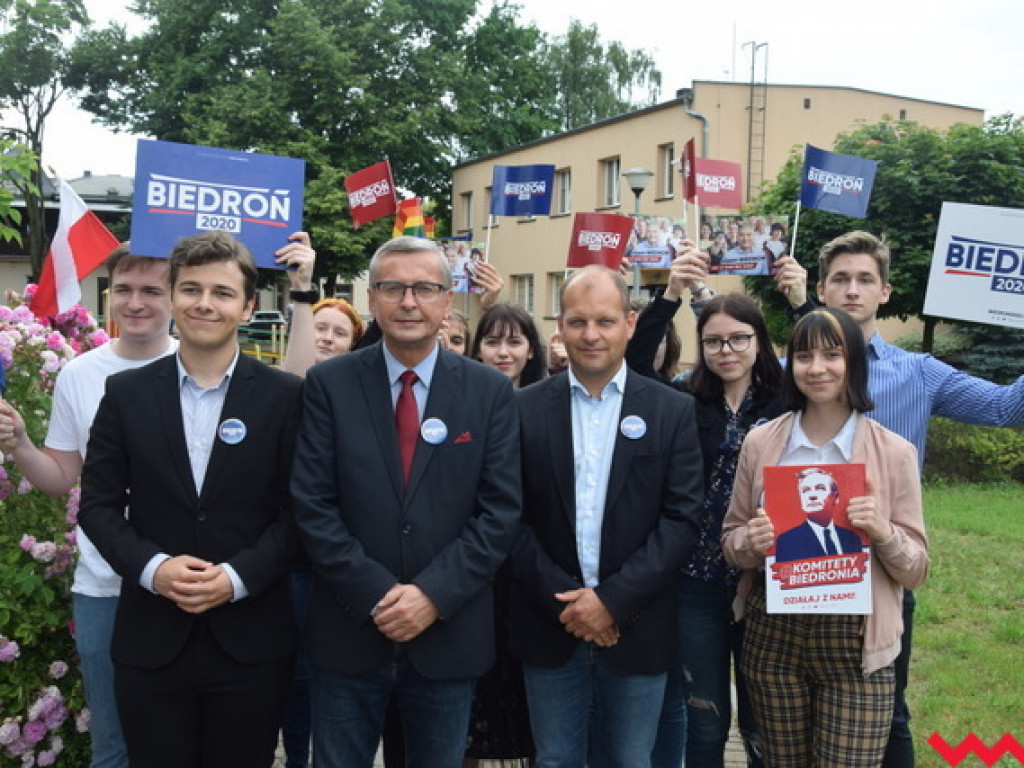 Mobilizacja Lewicy na finiszu kampanii. Tadeusz Tomaszewski otwiera biuro poselskie