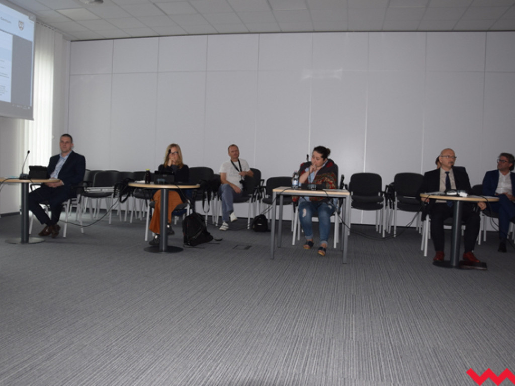 Nietuzinkowa inżynieria finansowa czy kreatywna księgowość? Burzliwe obrady rady powiatu